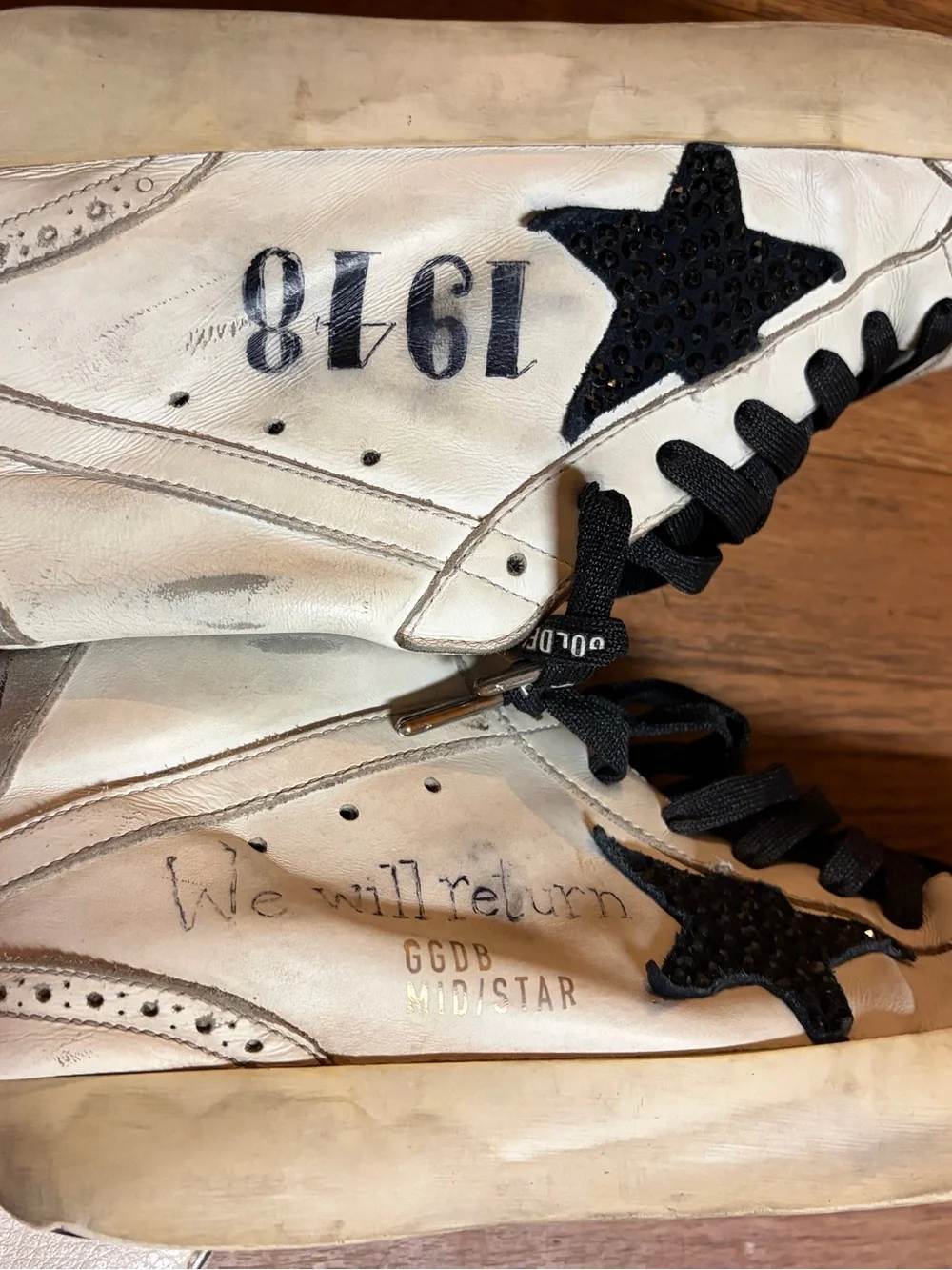 Golden Goose White Leather Men’s Sneakers with Black Laces size 41